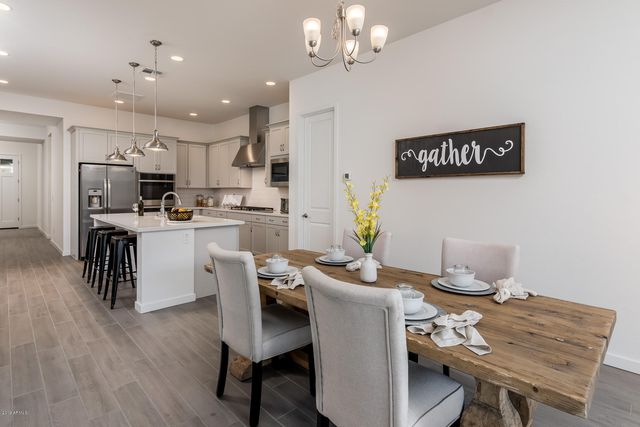 927 E PASEO Way, Phoenix, AZ 85042