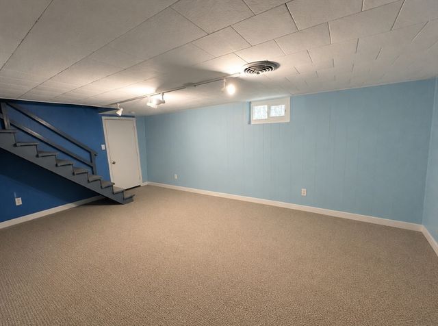 48 Sullivan Dr, Northbridge, MA 01588