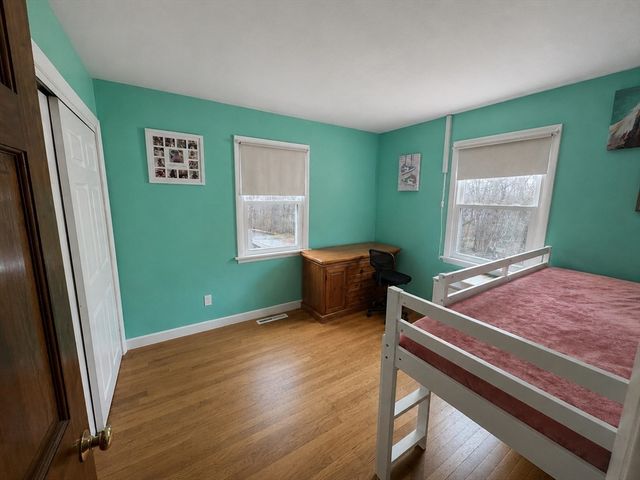 48 Sullivan Dr, Northbridge, MA 01588