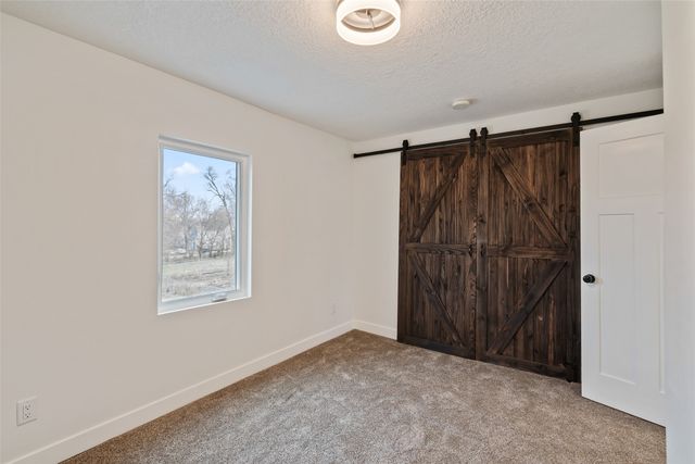 906 Cleveland Avenue, Des Moines, IA 50316