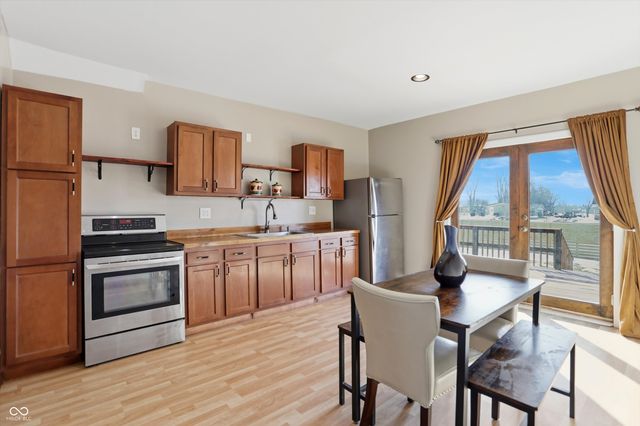 203 S Pillsbury Street, Milroy, IN 46156