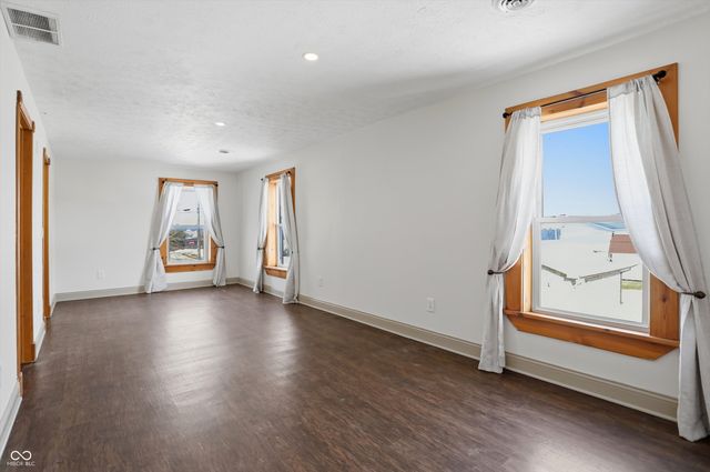 203 S Pillsbury Street, Milroy, IN 46156