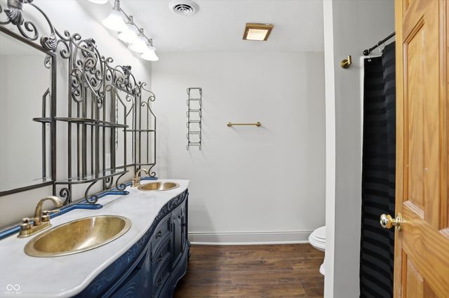 203 S Pillsbury Street, Milroy, IN 46156