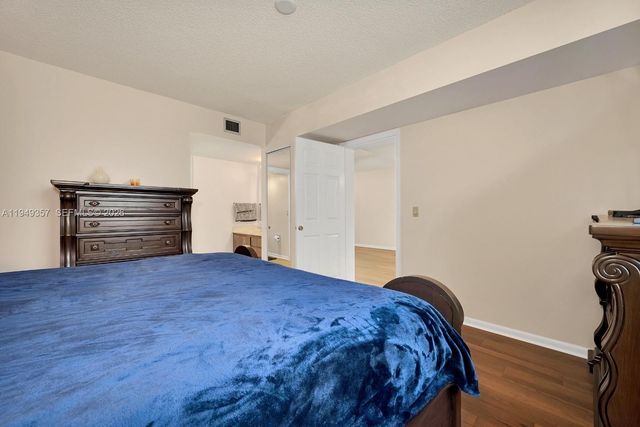 3515 Village Blvd 206, West Palm Beach, FL 33409