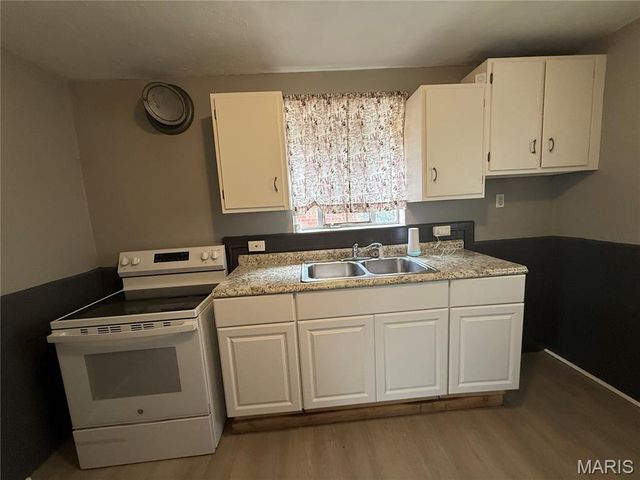 3010 Kemp Drive, St Louis, MO 63121