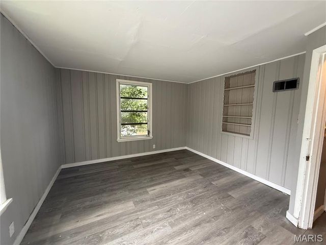 3010 Kemp Drive, St Louis, MO 63121
