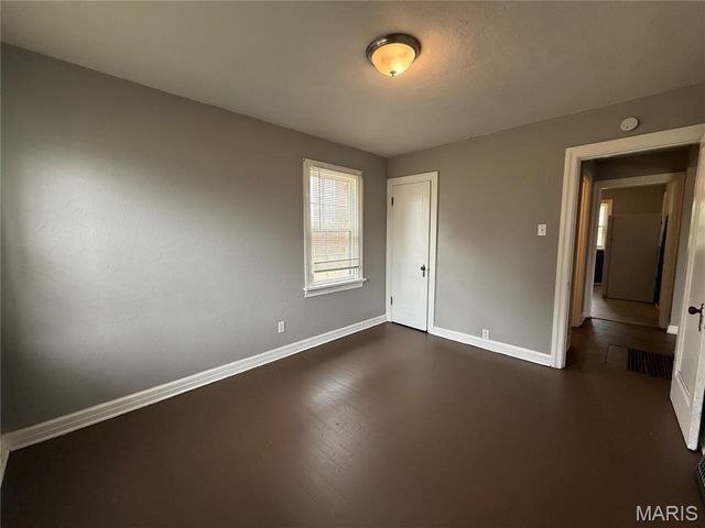 3010 Kemp Drive, St Louis, MO 63121