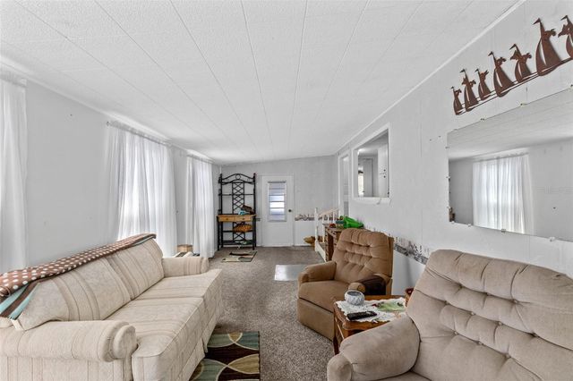 477 MARINA LANE, Tavares, FL 32778