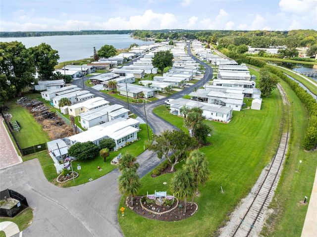 477 MARINA LANE, Tavares, FL 32778