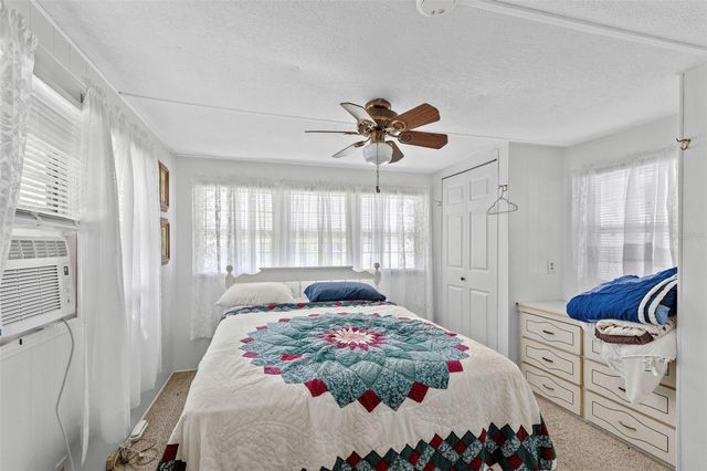 477 MARINA LANE, Tavares, FL 32778
