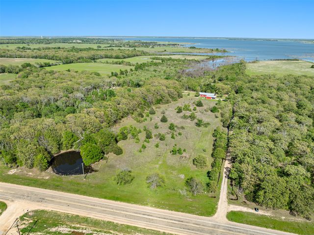 320 Fm 897, Telephone, TX 75488