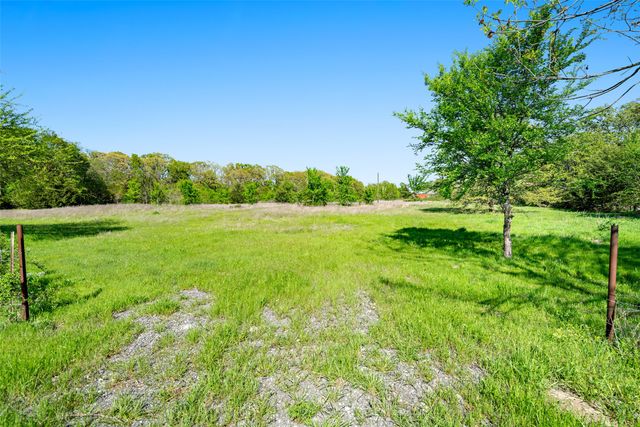 320 Fm 897, Telephone, TX 75488