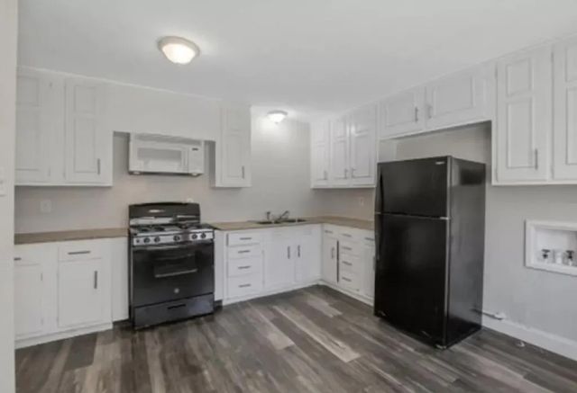 128 Vandenburg Drive, Denison, TX 75020
