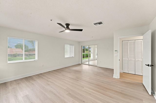 5876 REGAL GLEN Drive 201, Boynton Beach, FL 33437