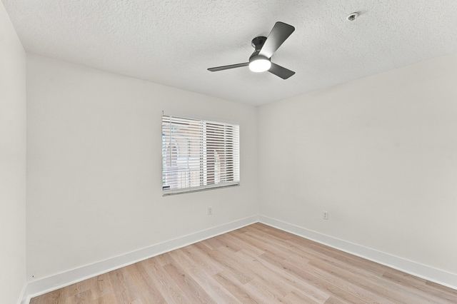5876 REGAL GLEN Drive 201, Boynton Beach, FL 33437