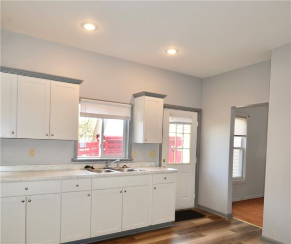 722 Seneca Place Street, Elmira City, NY 14904