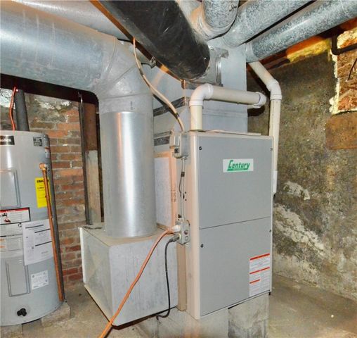 722 Seneca Place Street, Elmira City, NY 14904