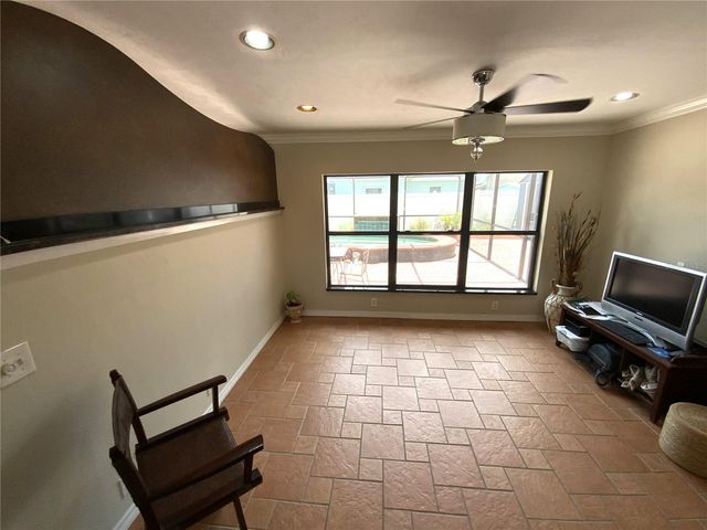 5944 51ST AVENUE N, Kenneth City, FL 33709