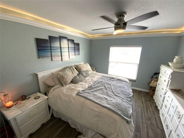 5944 51ST AVENUE N, Kenneth City, FL 33709