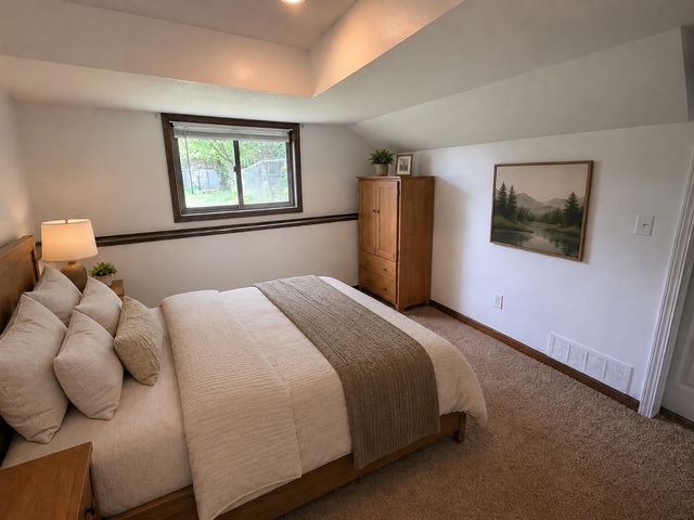 18325 Embers Avenue, Farmington, MN 55024