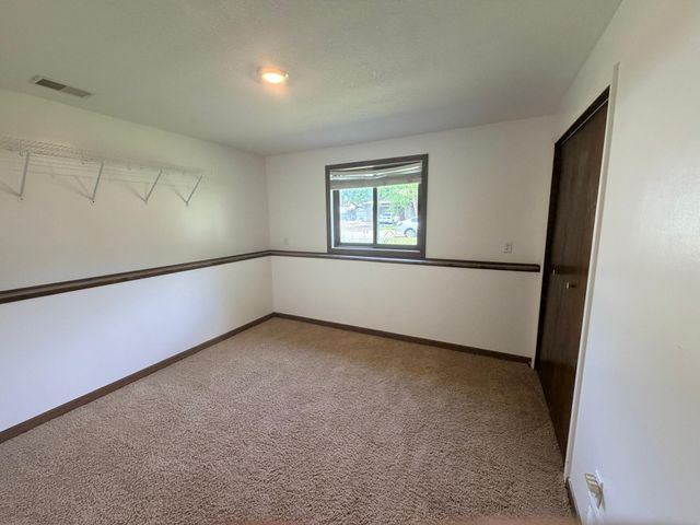 18325 Embers Avenue, Farmington, MN 55024