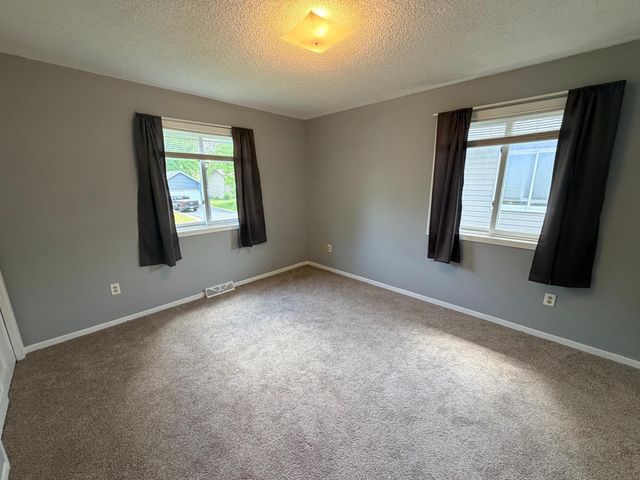 18325 Embers Avenue, Farmington, MN 55024