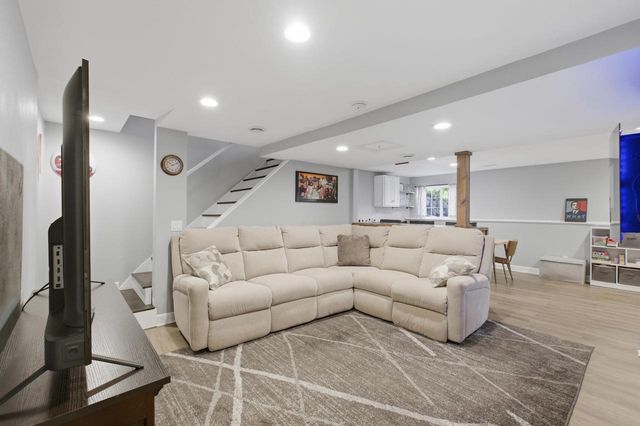 1009 Virgin Lake Drive, Stoughton, WI 53589