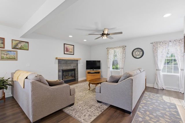 1009 Virgin Lake Drive, Stoughton, WI 53589