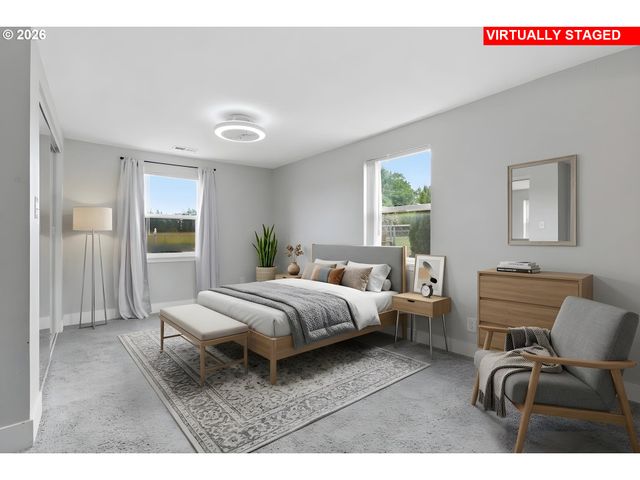 17673 S HATTAN Rd, Oregon City, OR 97045