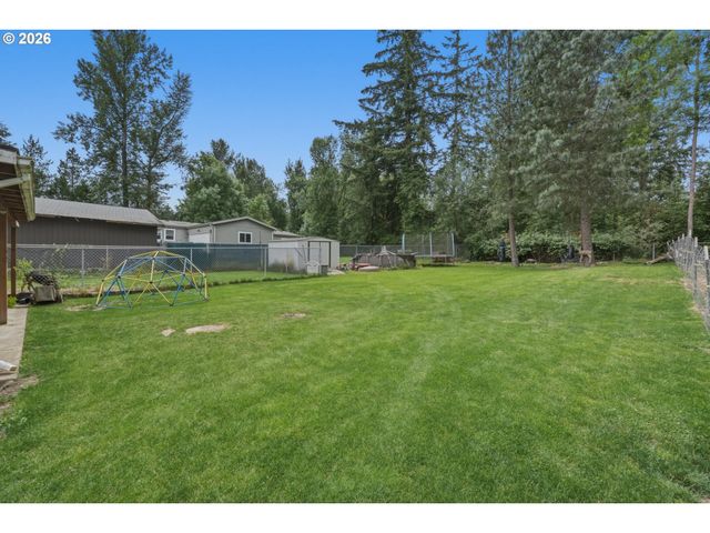 17673 S HATTAN Rd, Oregon City, OR 97045