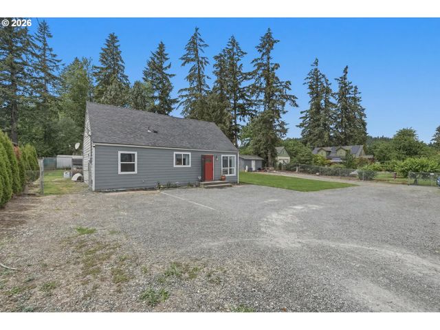 17673 S HATTAN Rd, Oregon City, OR 97045