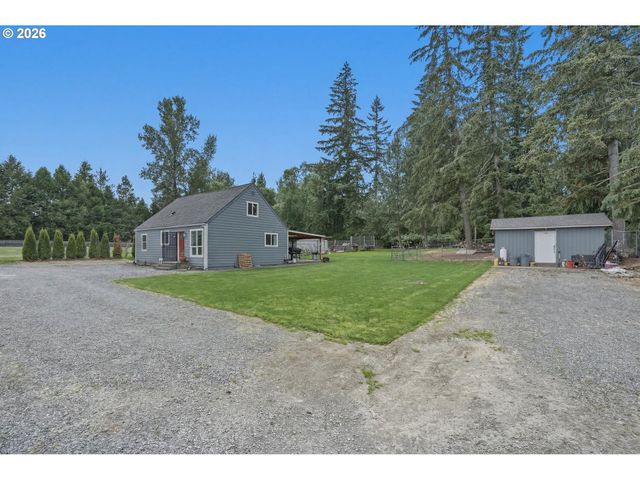 17673 S HATTAN Rd, Oregon City, OR 97045