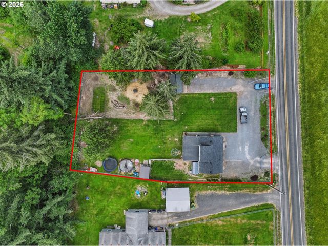 17673 S HATTAN Rd, Oregon City, OR 97045