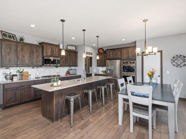 17986 Equinox Avenue, Lakeville, MN 55044