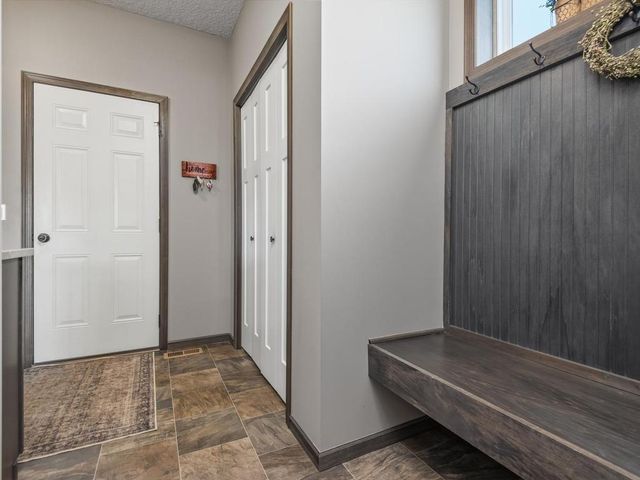 17986 Equinox Avenue, Lakeville, MN 55044
