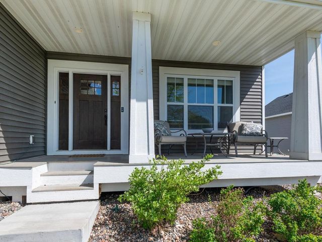 17986 Equinox Avenue, Lakeville, MN 55044