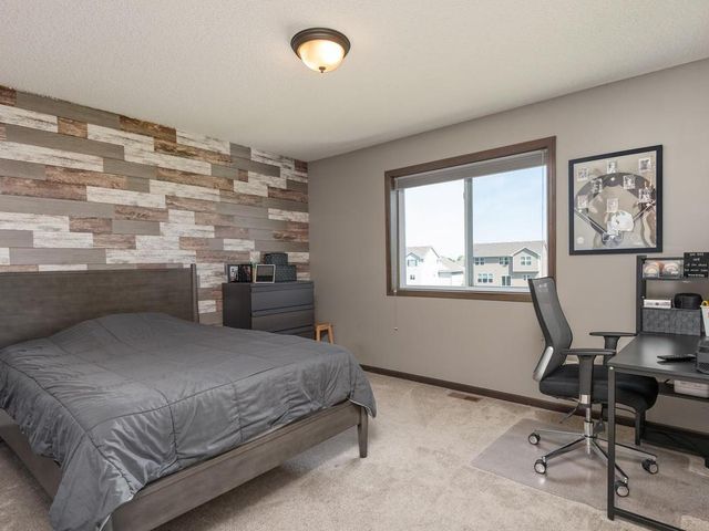 17986 Equinox Avenue, Lakeville, MN 55044
