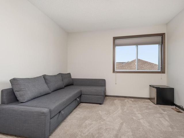17986 Equinox Avenue, Lakeville, MN 55044