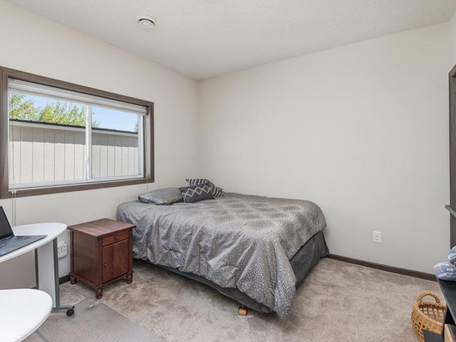 17986 Equinox Avenue, Lakeville, MN 55044
