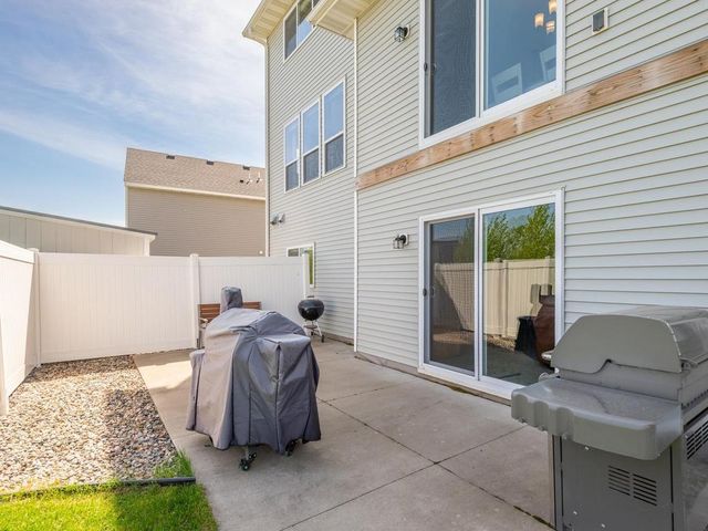 17986 Equinox Avenue, Lakeville, MN 55044
