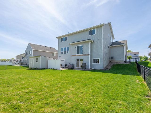 17986 Equinox Avenue, Lakeville, MN 55044
