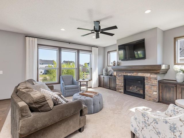 17986 Equinox Avenue, Lakeville, MN 55044