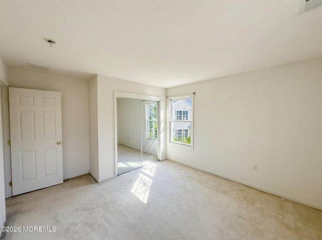 37 Walden Court, Old Bridge, NJ 08857