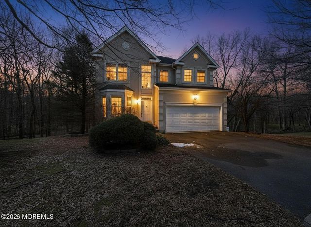 37 Walden Court, Old Bridge, NJ 08857