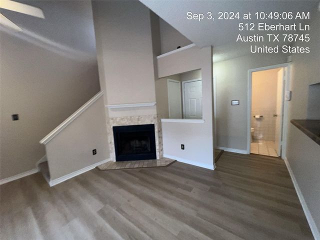 512 Eberhart LN 103, Austin, TX 78745