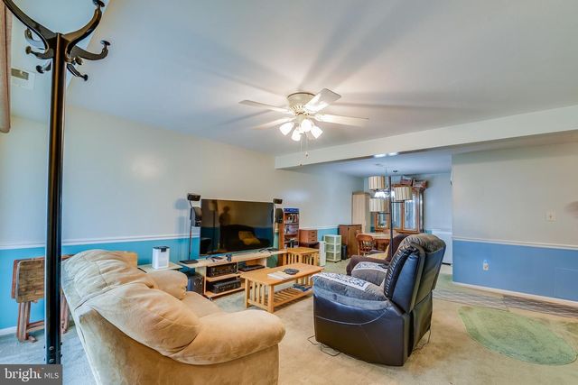 8116 LAKECREST DR, Greenbelt, MD 20770