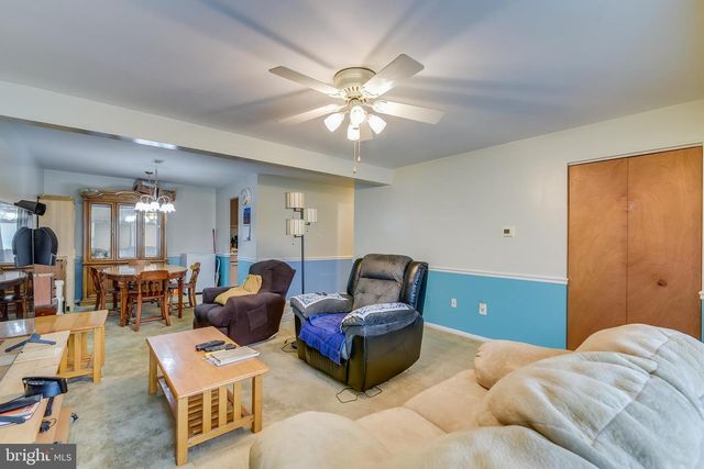 8116 LAKECREST DR, Greenbelt, MD 20770