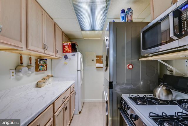 8116 LAKECREST DR, Greenbelt, MD 20770