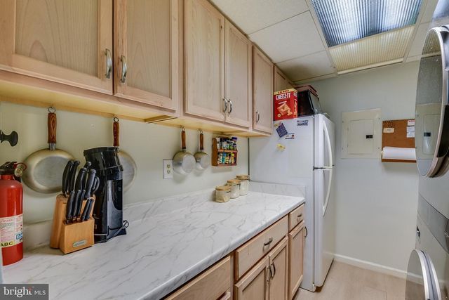 8116 LAKECREST DR, Greenbelt, MD 20770