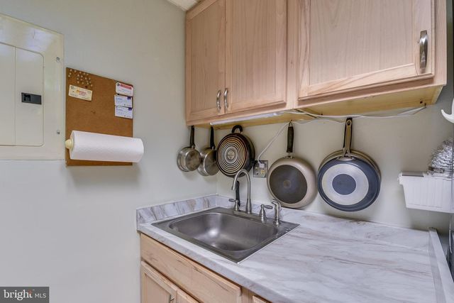 8116 LAKECREST DR, Greenbelt, MD 20770